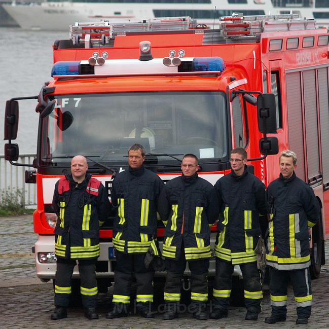 Neue LF`s fuer Koeln Uebergabe in Koeln Deutz an den Wachen  P108.JPG